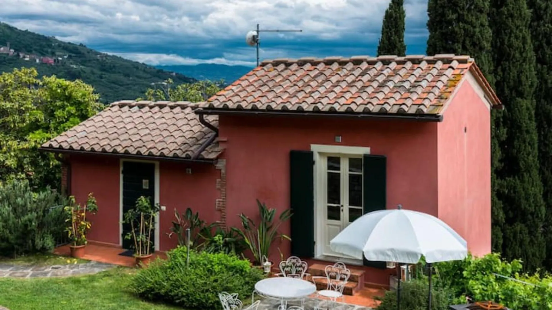 Residence Collecchio - Ortensia Pescia