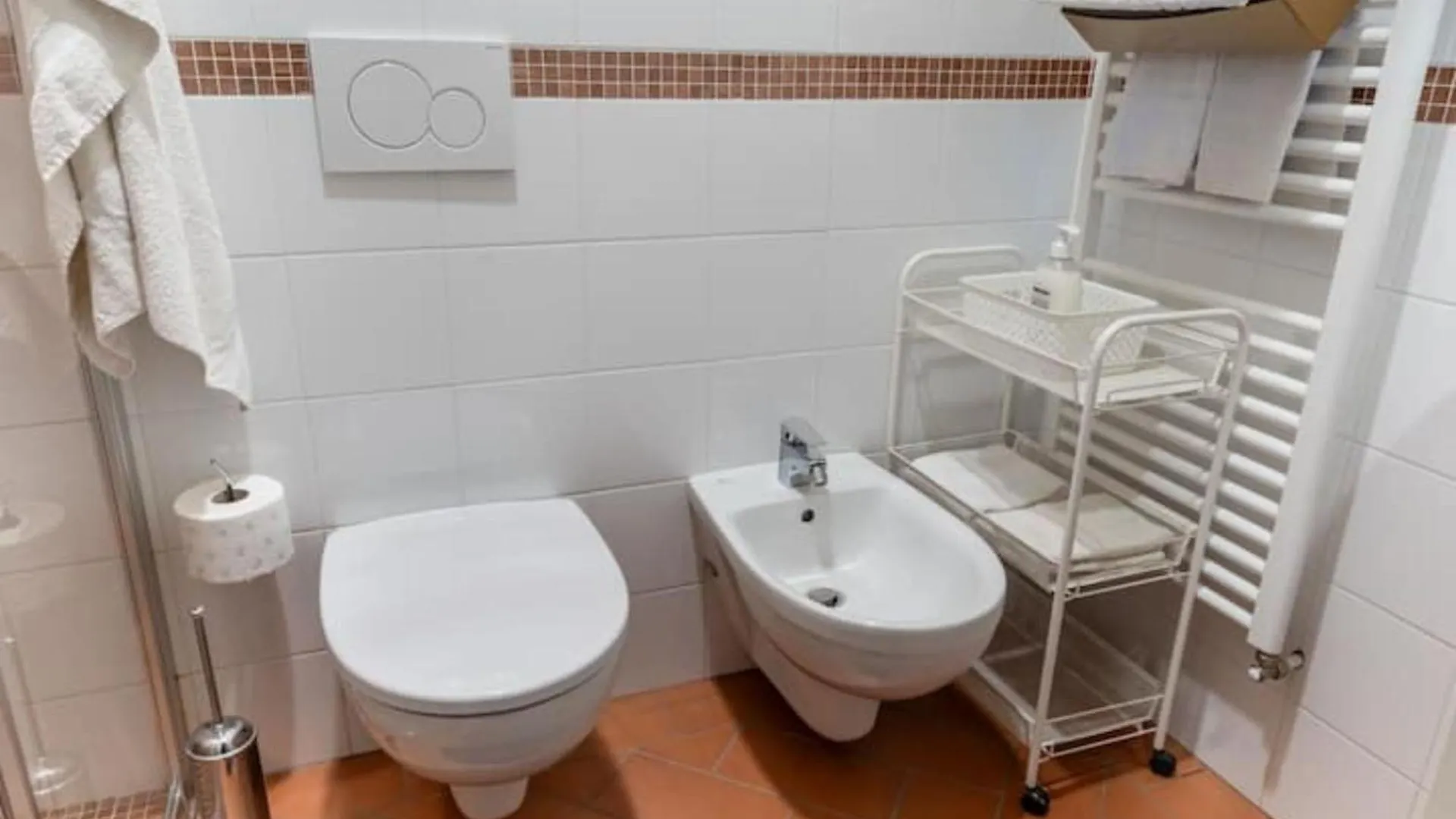 Residence Collecchio - Ortensia Pescia 0*,